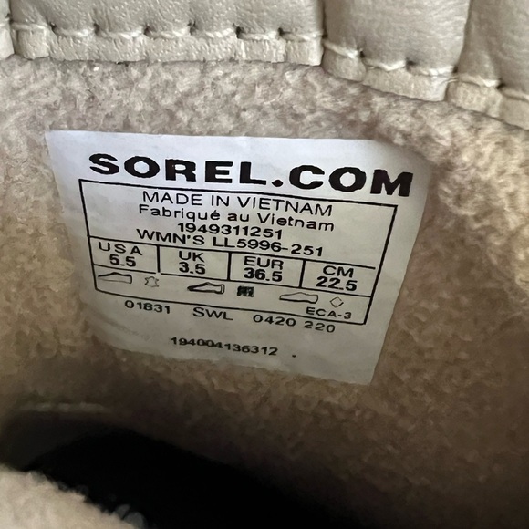 Sorel Women's Lennox Shearling Booties, Canoe (Tan), size 5.5 - Picture 9 of 12